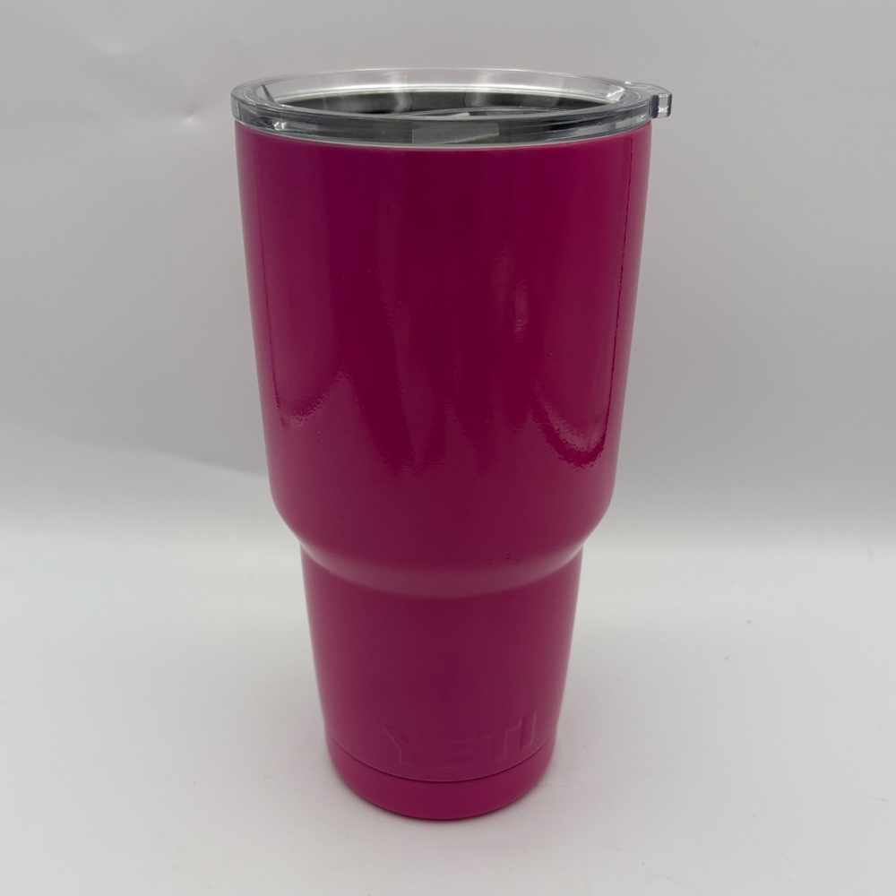 Yeti Bright Pink Rambler Tumbler 30 oz